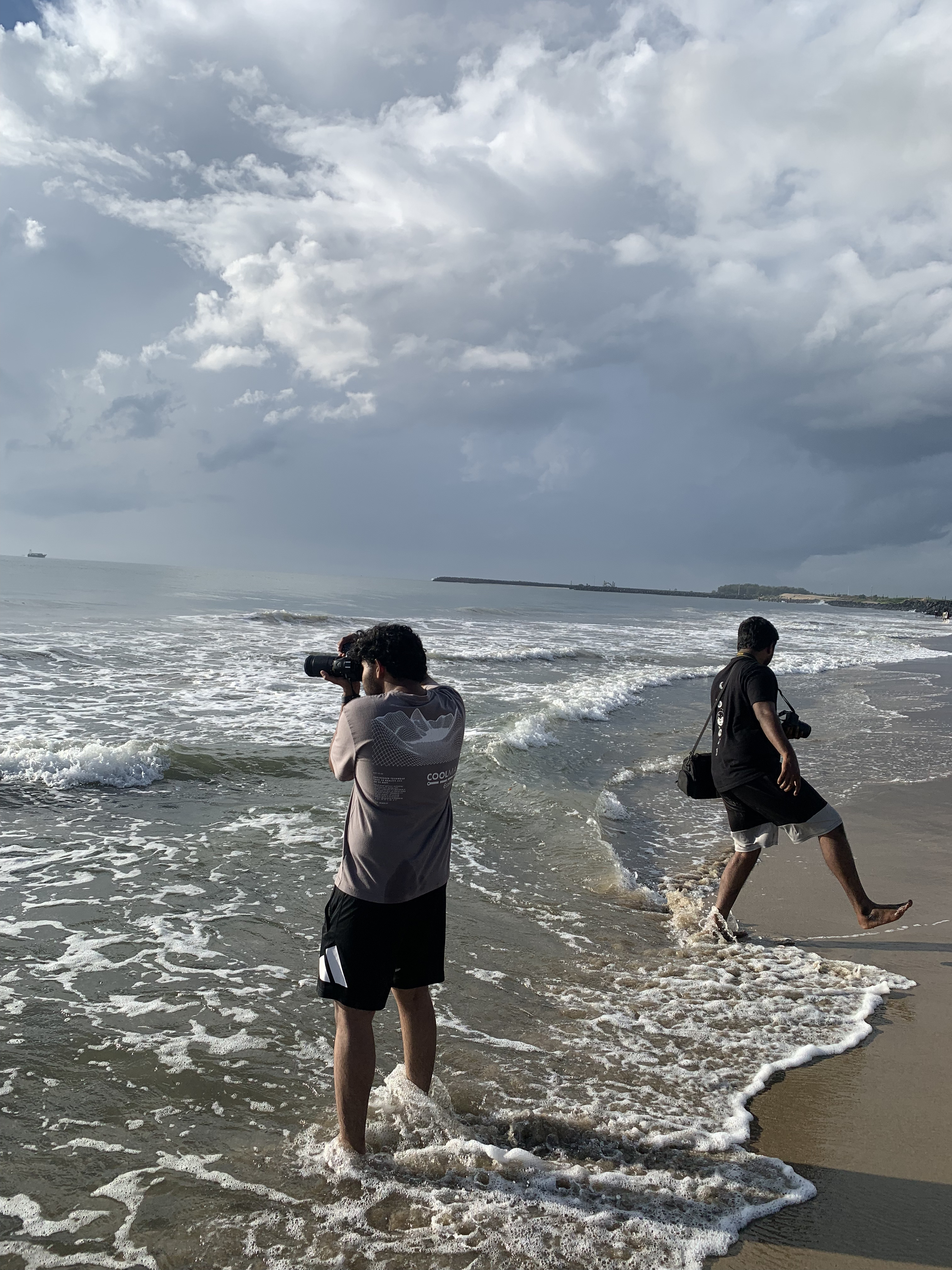 2 girls in the cut...